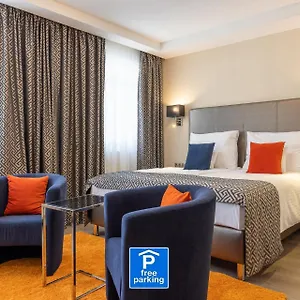 Hotel Silver Crown & Residence, Palace Quarter, Boedapest